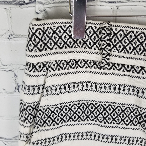 LOFT | stripe diamond pattern cotton knit shorts - Picture 2 of 7